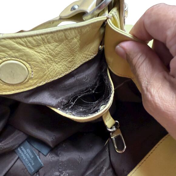 Kenneth Cole Leather Pale Yellow Shoulder Hobo Tote Bag with Flaws Snap Closure - Picture 9 of 11
